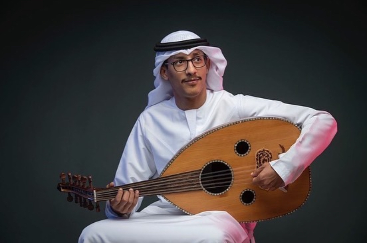 Oud Player 02